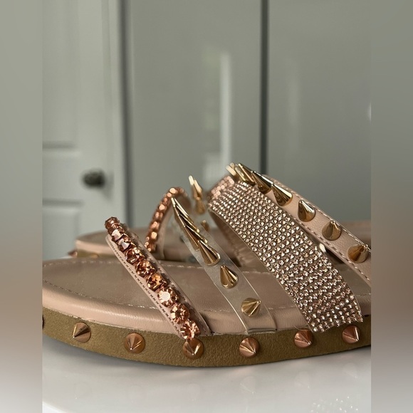 Cape Robbin Tan Xtreme Sandals Studded Rhinestone Embellished Slides Size 8 NWOT - Picture 8 of 13